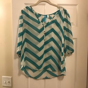 Turquoise and White Chevron Blouse Size Small